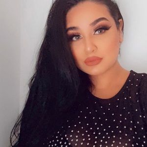 Meet your Posher, Noelani